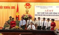 越南国会国防和安全委员会加强与国防部合作