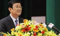 越南国家主席张晋创会见全国文化家庭代表