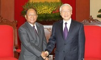 柬埔寨国会主席韩桑林结束对越南的访问