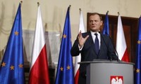 波兰抗议英国首相戴维.卡梅伦的移民政策