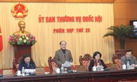 越南13届国会常委会第24次会议：集中讨论立法工作