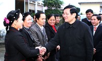 越南国家主席张晋创视察宣光省