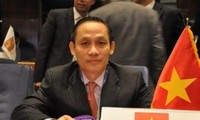 越南常驻联合国代表黎怀忠：越南与全人类分享和平渴望