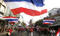 泰国刑事法庭批准逮捕反政府抗议群体领导人
