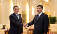 中国大陆与台湾同意合作推动两岸关系发展