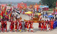 越南民间传统节日盛会的文化元素
