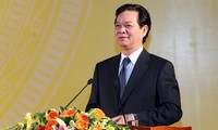 阮晋勇总理抵荷开始出席第三届核安全峰会行程
