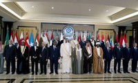 阿拉伯国家联盟首脑会议开幕
