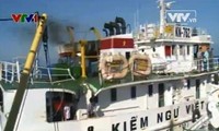 中国渔船撞沉越南渔船