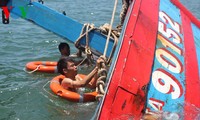 准备打捞被中国船只撞沉的渔船
