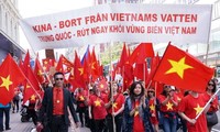 旅居瑞典越南人继续反对中国在东海的行为