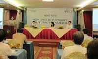 越南工商会举行2014年上半年生产经营状况研讨会