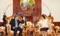 老挝领导人会见越南司法部高级代表团