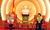 越南国会副主席阮氏金银会见不丹审计署审计长达索•乌根