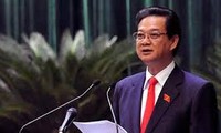阮晋勇总理下达关于加强税务和海关领域行政手续管理和改革的指示