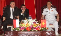越南和波兰加强海军合作