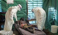 利比里亚第三个州因埃博拉实施隔离