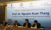 越南代表在印度发表关于亚洲经济秩序的演讲