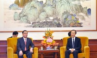 越南和中国加强合作  维护长期稳定关系