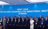 越南参加亚太经合组织（APEC）第四届海洋部长会议