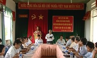  越南国会民族委员会工作代表团视察多乐省