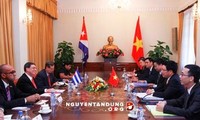 越南-古巴团结合作关系将继续得到巩固和全面发展