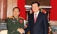 越南国家主席张晋创会见老挝国防部副部长森暖·赛雅拉