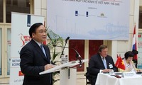 越南政府副总理黄忠海对芬兰进行正式访问