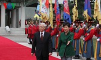 韩国总统朴槿惠隆重设宴招待越共中央总书记阮富仲