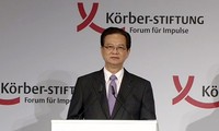 阮晋勇总理在德国柯尔柏基金会发表演讲