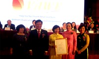 越南女企业家在国家发展事业中发挥重要作用