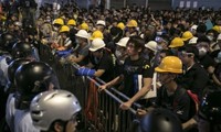 中国香港特区政府与学联的首次对话结束