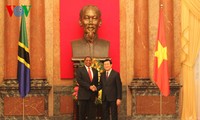 推动越南-坦桑尼亚多领域合作关系