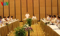 越共中央宣教部部长丁世兄与广宁省省委常务委员会举行座谈