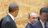 俄罗斯和美国总统出席APEC会议期间有过三次短暂会晤