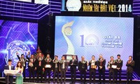 2014“越南英才奖”颁奖仪式在河内举行