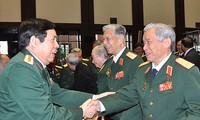 越南人民军建军70周年传统见面会在河内举行