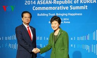 阮晋勇总理圆满结束出席东盟—韩国建立对话关系二十五周年纪念峰会和对韩国进行工作访问行程