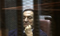 埃及法院下令重审前总统穆巴拉克贪腐案 