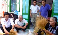 高棉族乡村努力减贫