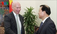 越南承诺促进“跨太平洋伙伴关系协定”谈判和实施