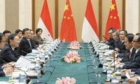 中印尼同意加强经济合作