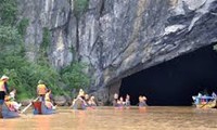 越南-澳大利亚合作开发岩洞地质旅游活动