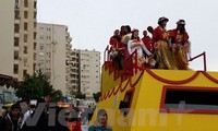 旅居塞浦路斯越南人首次参加在该国举行的狂欢节