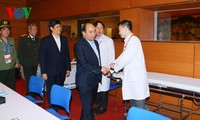 阮春福副总理检查为IPU 132服务的安保与医疗卫生工作