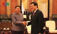 张晋创主席会见老挝国会主席巴妮