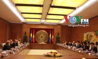 越南国会主席与瑞典议会议长举行会谈