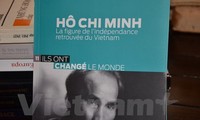 法国《世界报》出版关于胡志明主席的书