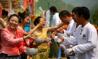 越南高棉族传统新年活动在全国各地举行