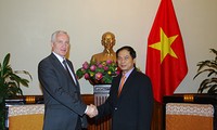 越南与匈牙利同意加强各领域合作
